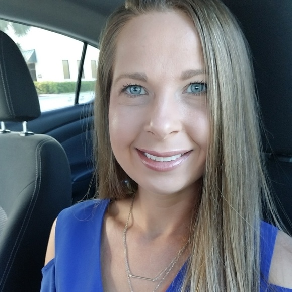 Meet your Posher, Krystal - Picture 2 of 2